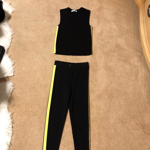 Zara Knit Set - Picture 1 of 8